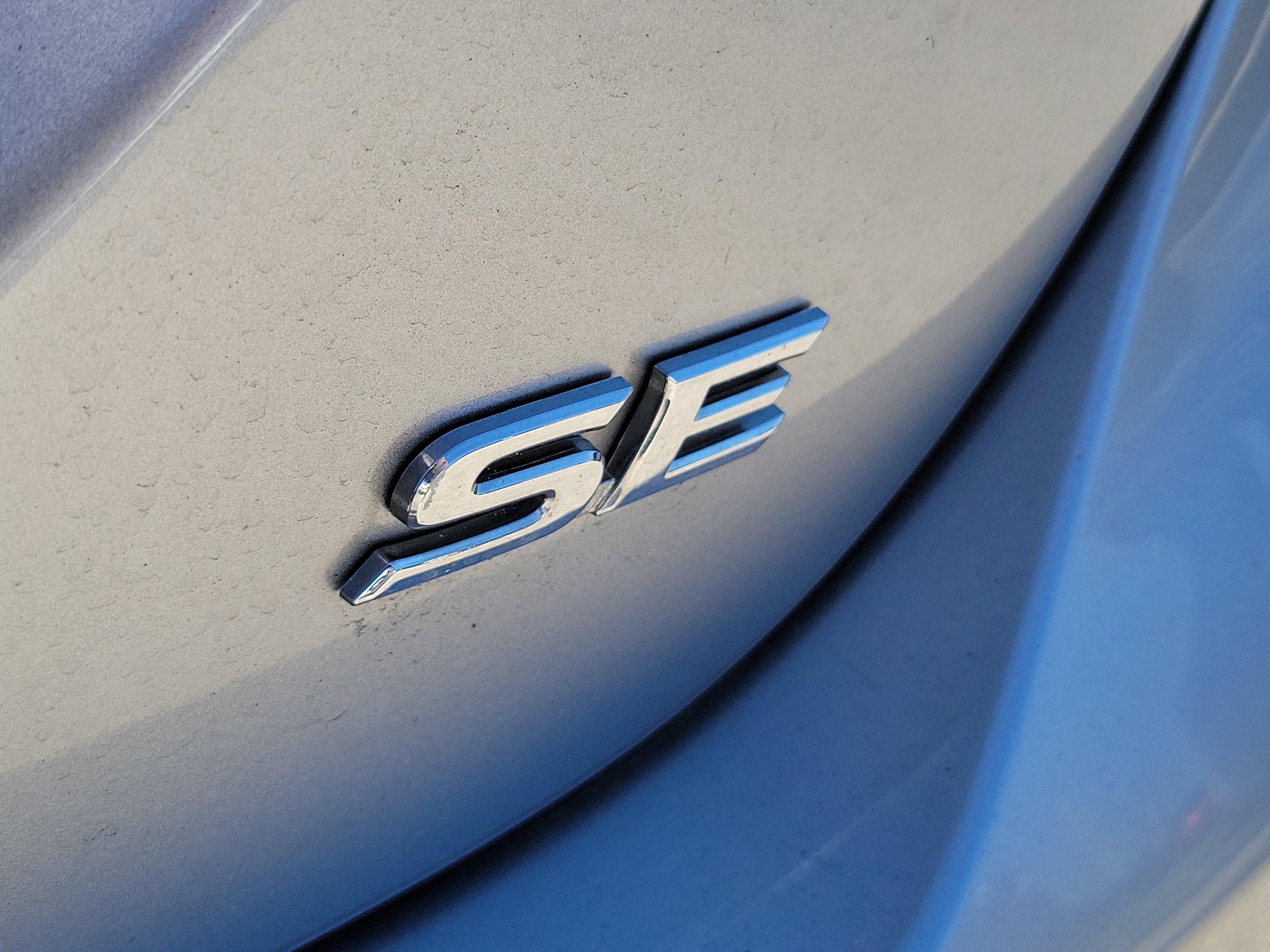 Used 2023 Toyota Camry SE image 10