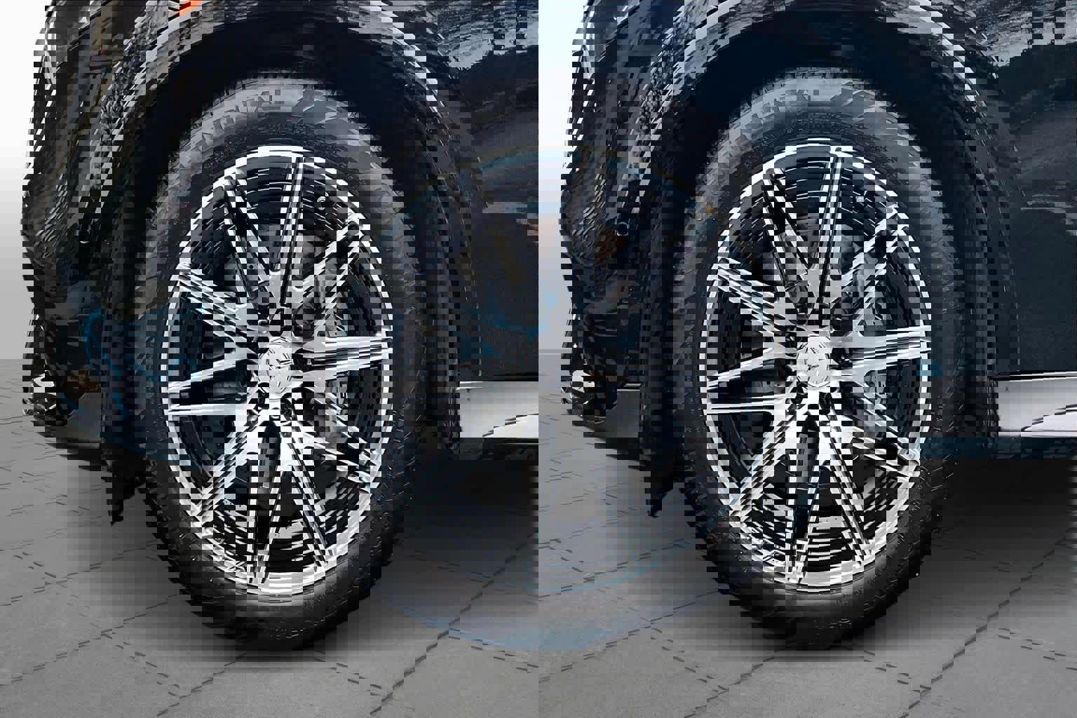 Used 2024 Mercedes-Benz GLC 43 AMG 4MATIC image 10