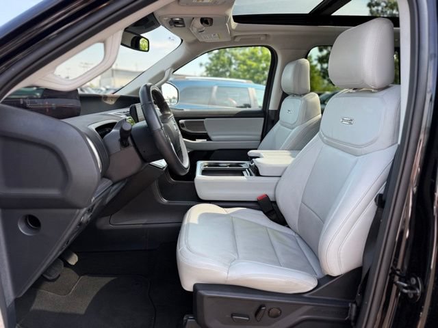 Certified 2025 Ford Expedition Platinum AWD/4WD image 15