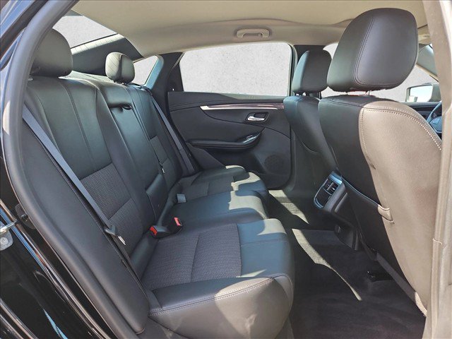 Used 2018 Chevrolet Impala LT FWD image 20