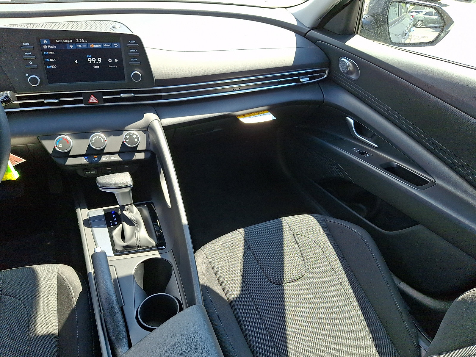 New 2026 Hyundai Elantra SE FWD image 11