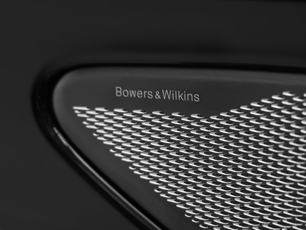 Used 2024 Aston Martin DB12 Convertible image 53