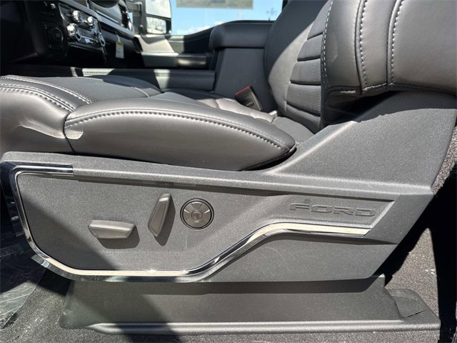 New 2026 Ford F250 Platinum image 9