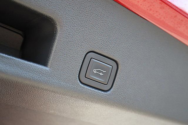 Used 2024 Chevrolet Traverse Z71 image 26