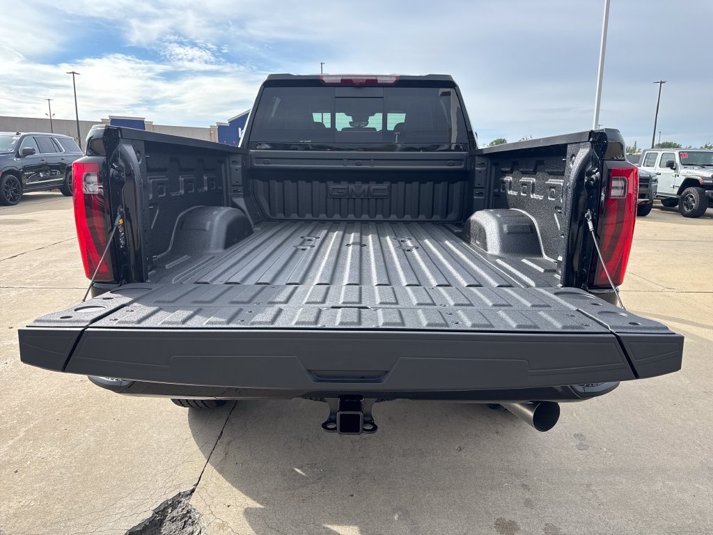 New 2026 GMC Sierra 2500 Denali Ultimate AWD/4WD image 8