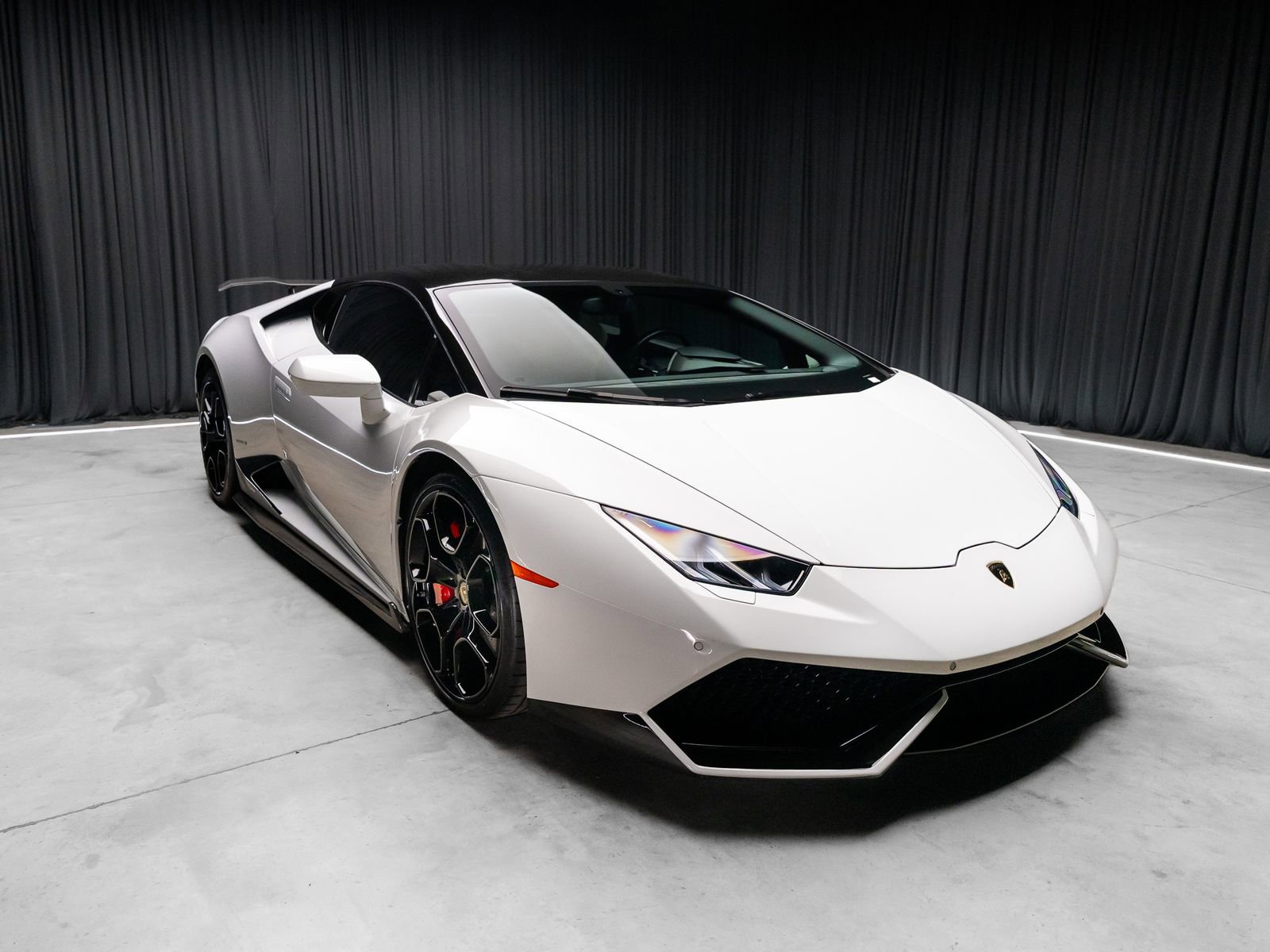 Used 2016 Lamborghini Huracan LP 610-4 AWD/4WD image 9