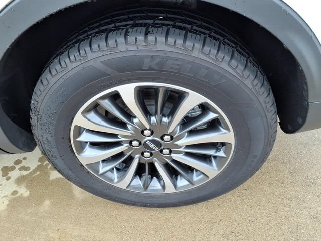 Used 2023 Lincoln Nautilus Reserve FWD image 18