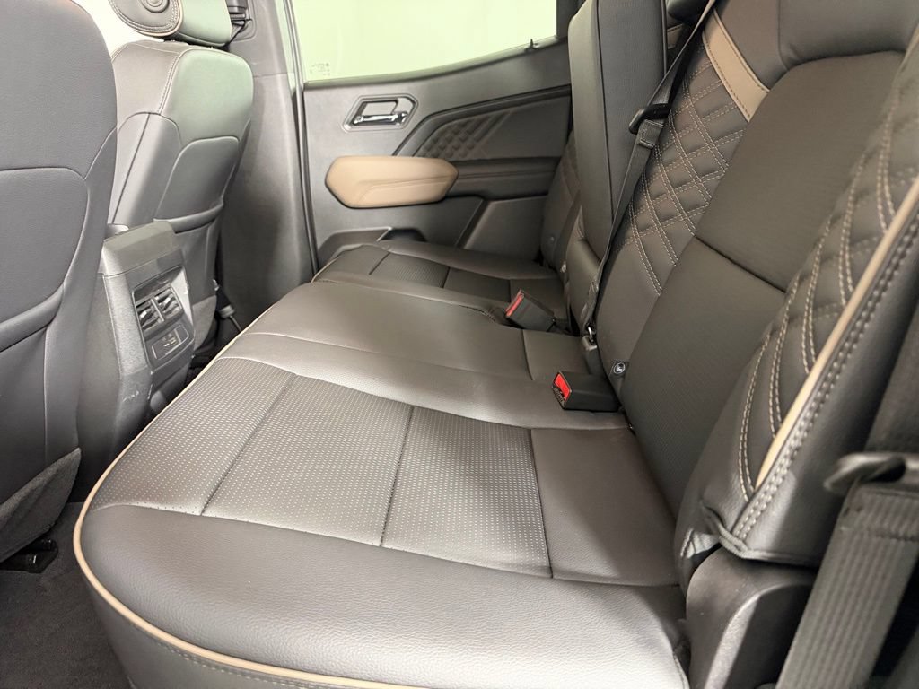 Used 2024 GMC Canyon Denali AWD/4WD image 28