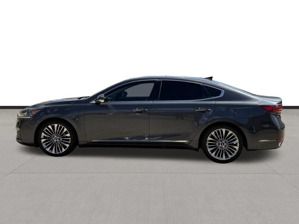 Used 2018 Kia Cadenza Limited FWD image 8