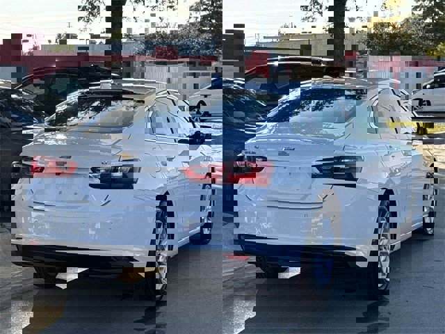 Used 2024 Chevrolet Malibu LT image 4