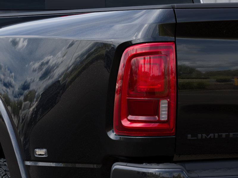 New 2027 RAM 3500 Limited AWD/4WD image 9
