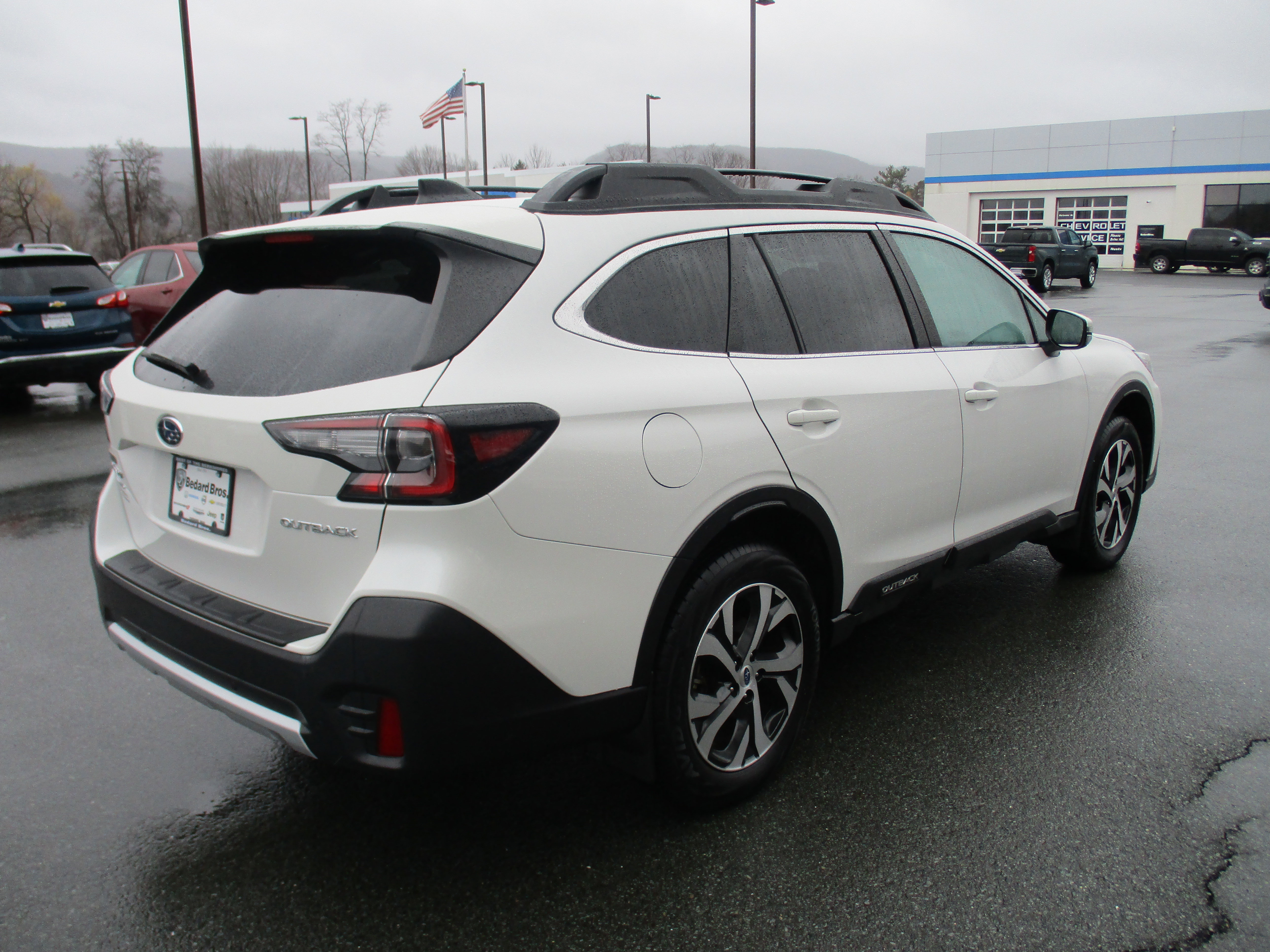 Used 2021 Subaru Outback Limited image 5