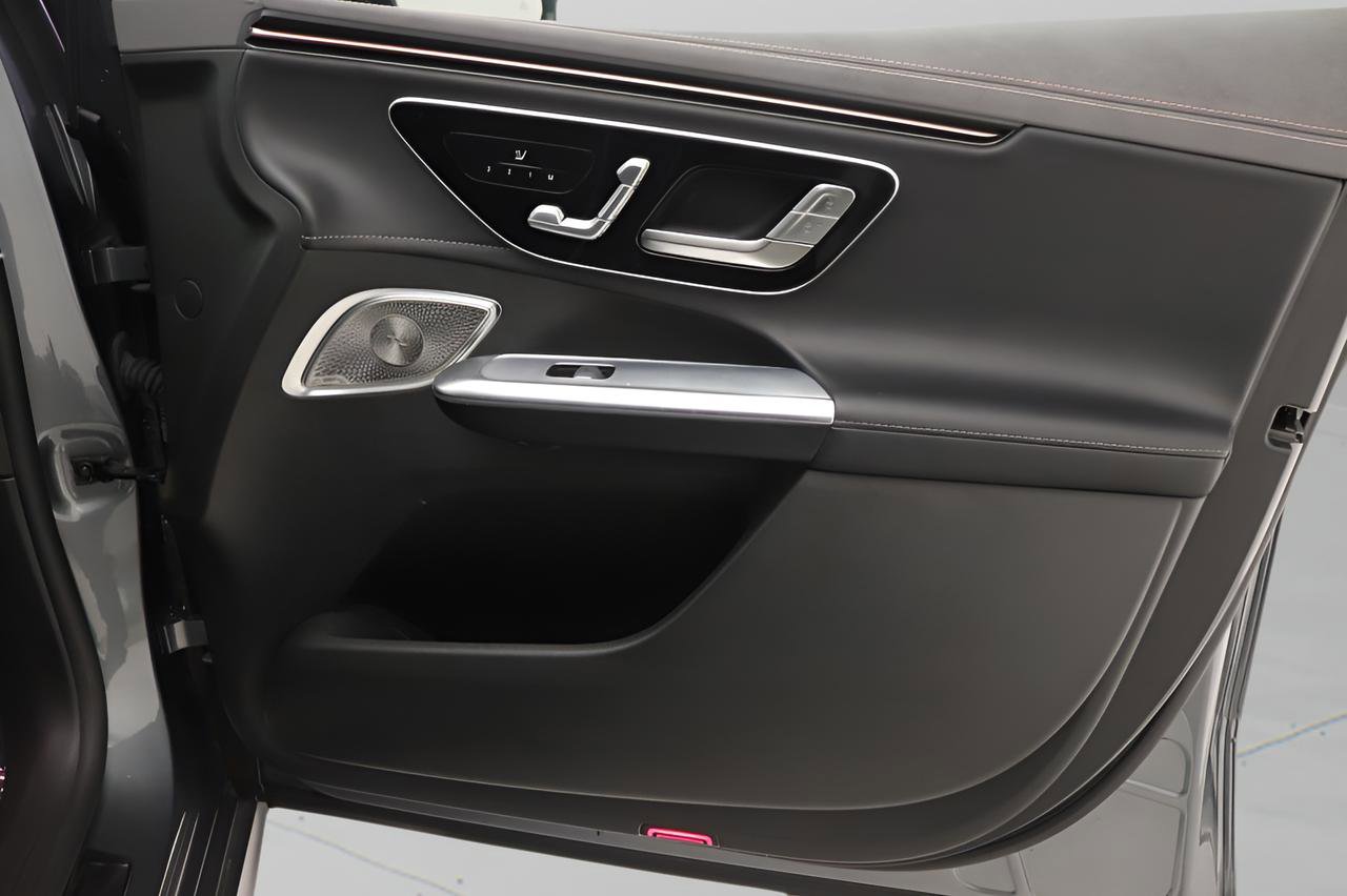 Certified 2023 Mercedes-Benz EQE 350+ SUV image 21