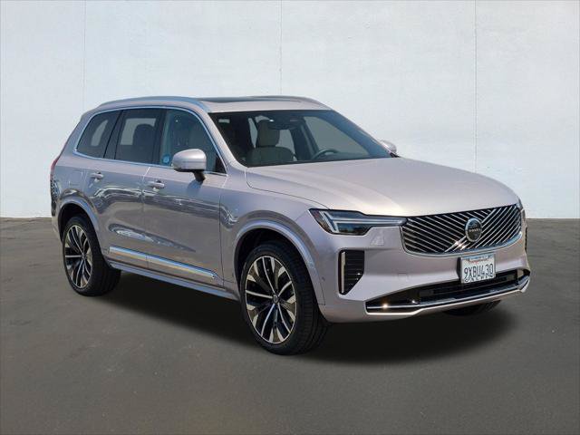 Used 2026 Volvo XC90 B6 Plus w/ Protection Package Premier AWD/4WD image 3