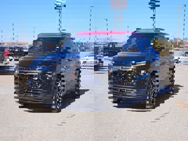 New 2026 Chevrolet TrailBlazer RS w/ Convenience Package image 2