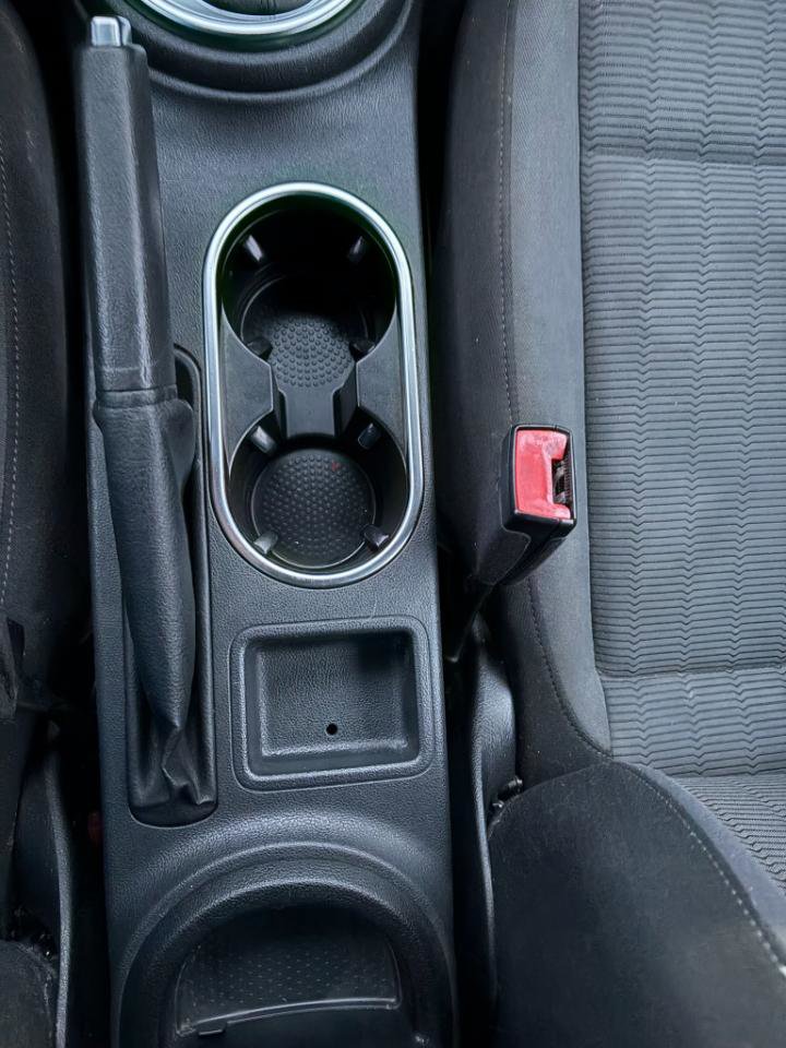 Used 2014 Volkswagen Beetle 1.8T image 21