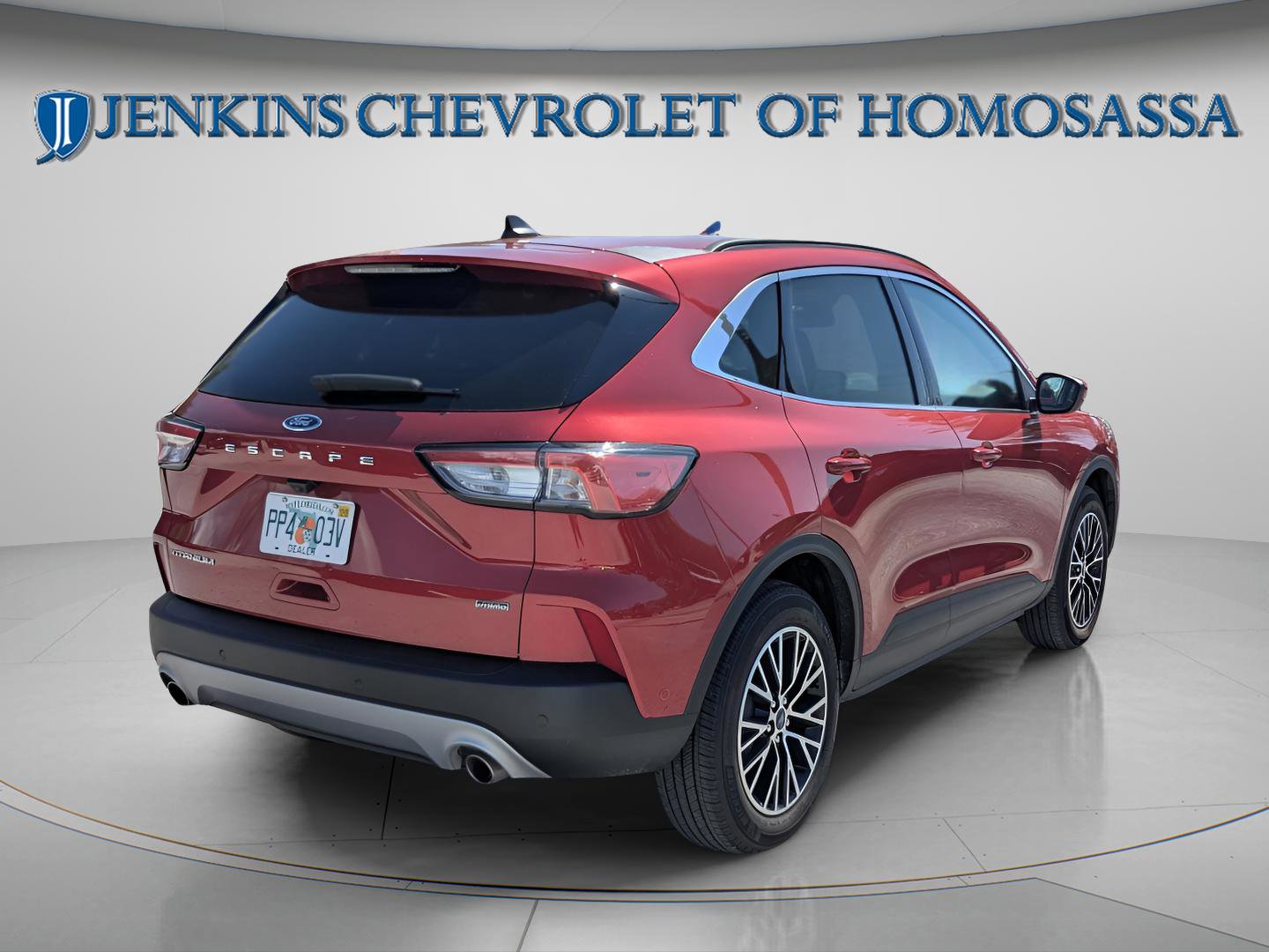 Used 2022 Ford Escape Titanium w/ Titanium Premium Package FWD image 5