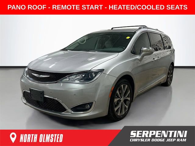 Used 2017 Chrysler Pacifica Limited w/ Advanced Safetytec Group