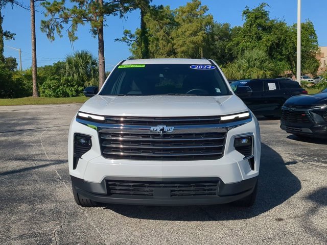 Used 2024 Chevrolet Traverse LT image 9