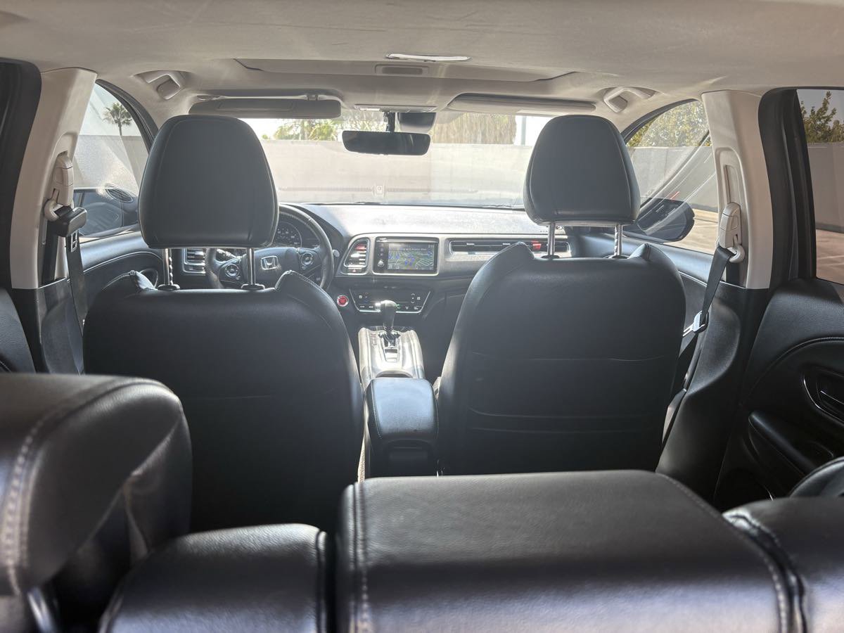 Used 2019 Honda HR-V Touring image 15