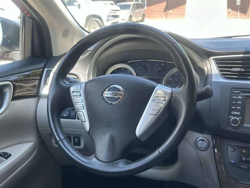 Used 2015 Nissan Sentra SL w/ SL Premium Package FWD image 6