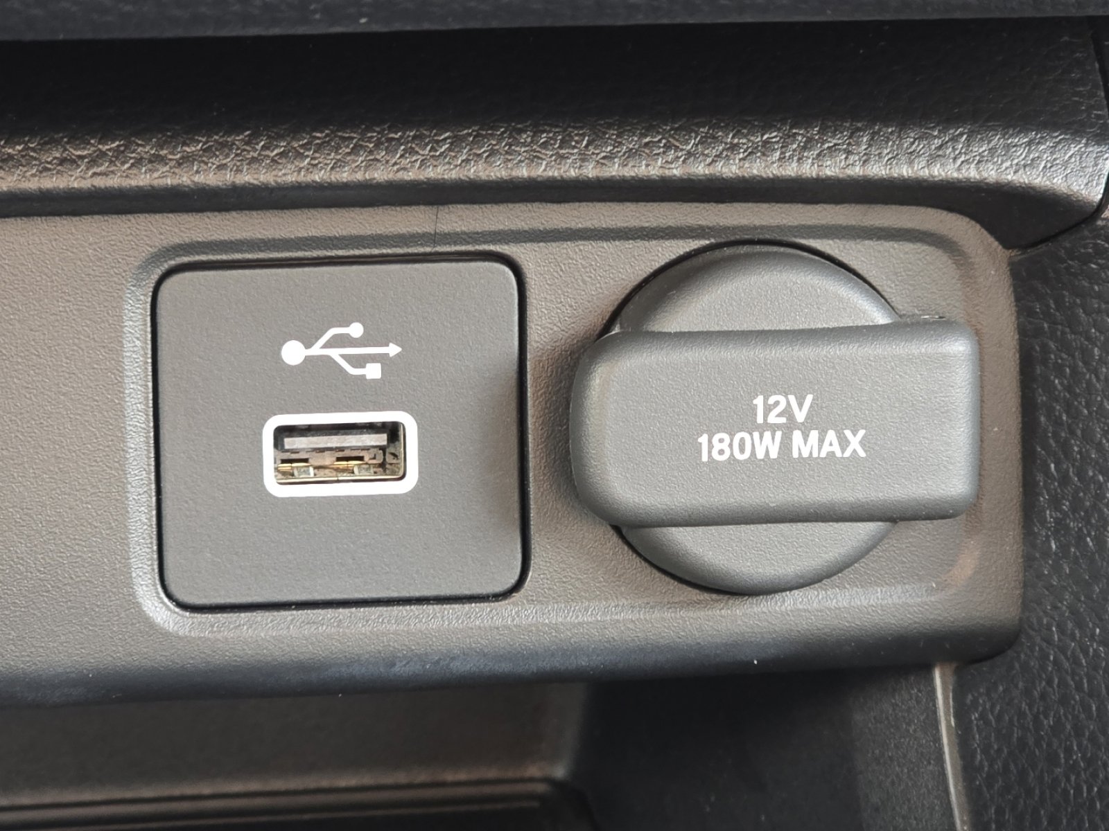 Used 2023 Honda Civic Sport image 8