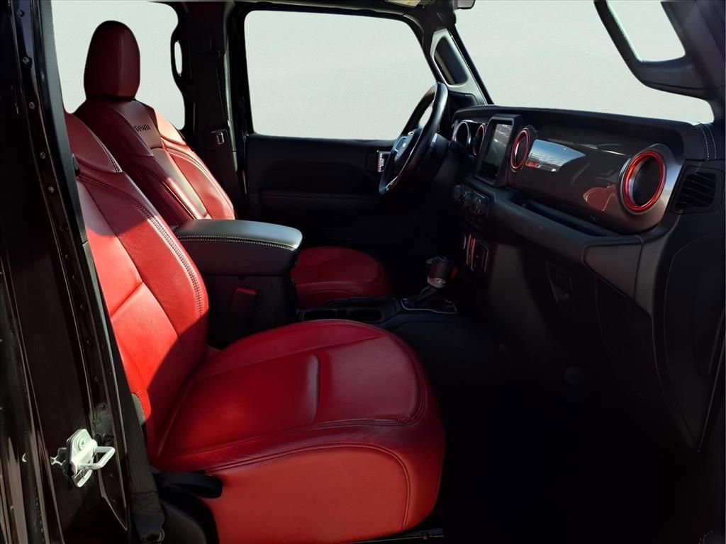 Used 2021 Jeep Wrangler Unlimited Sahara w/ Uconnect 4C Nav & Sound Group image 13