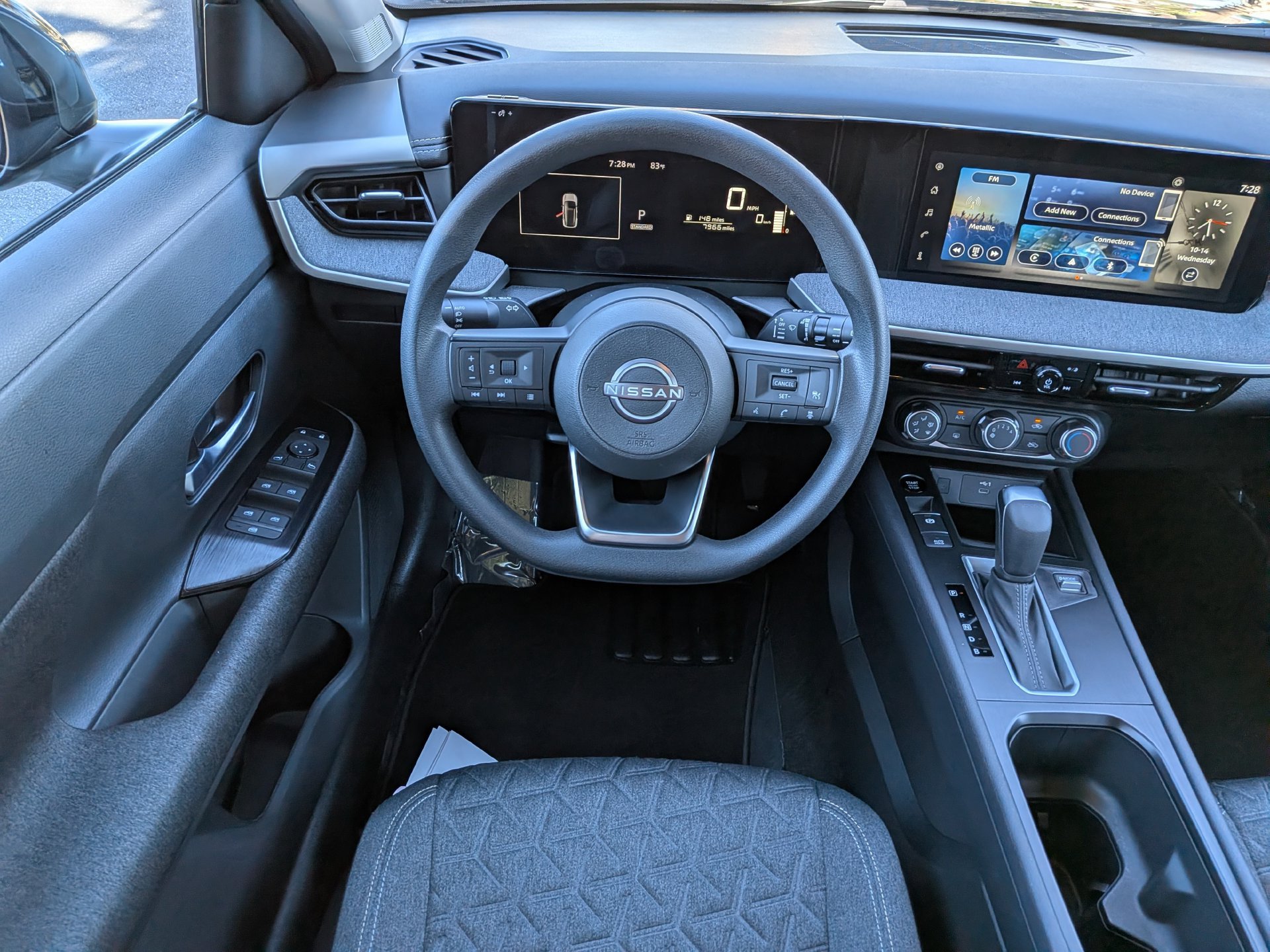 Used 2025 Nissan Kicks SV FWD image 17