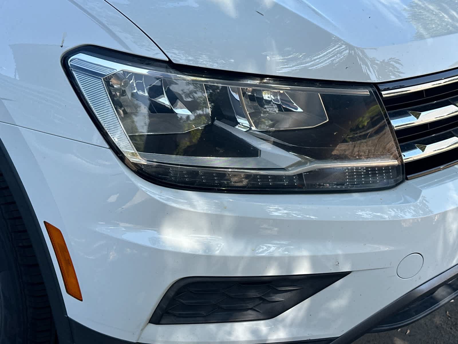 Used 2019 Volkswagen Tiguan SE w/ Panoramic Sunroof Package FWD image 9
