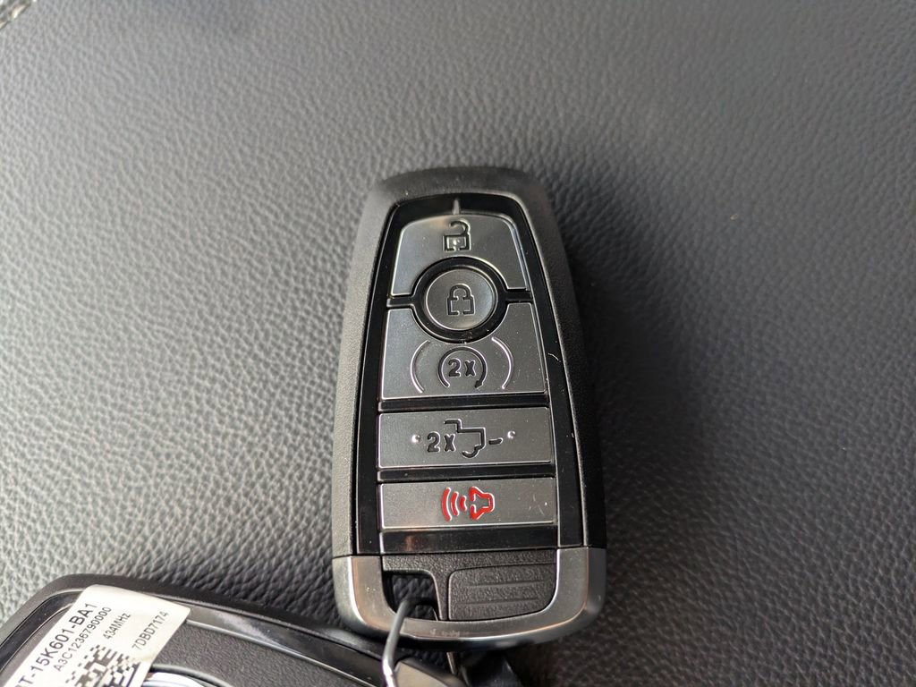 New 2025 Ford F250 Lariat w/ Lariat Ultimate Package image 34