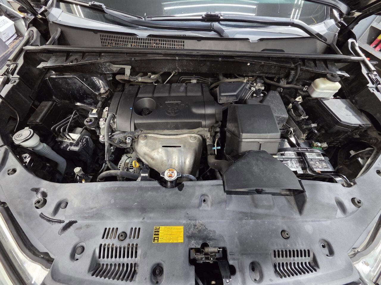 Used 2019 Toyota Highlander LE image 37