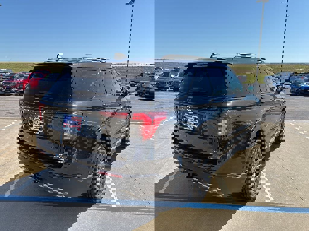 New 2025 Ford Explorer Active w/ Active Comfort Package image 5