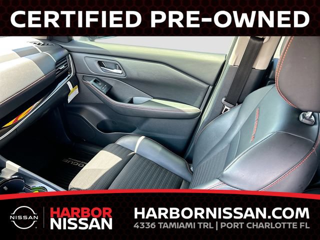 Certified 2025 Nissan Rogue SV AWD/4WD image 5