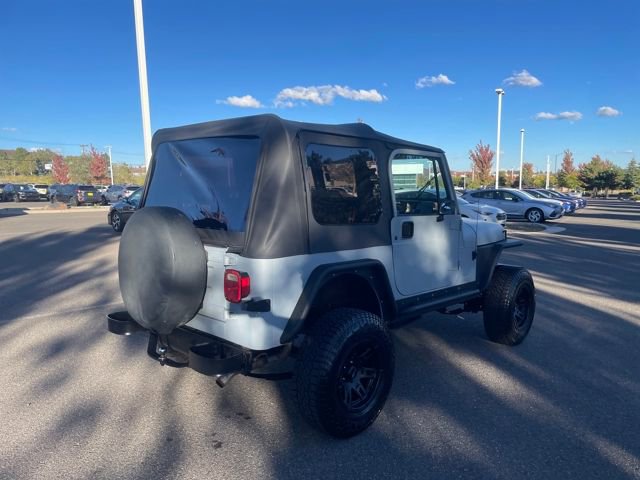 Used 1993 Jeep Wrangler 4WD image 4