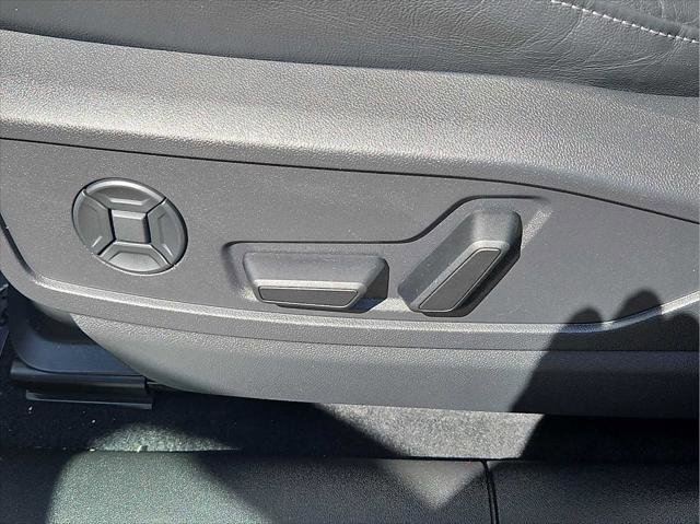 Certified 2025 Audi Q5 Premium w/ Convenience Package AWD/4WD image 14