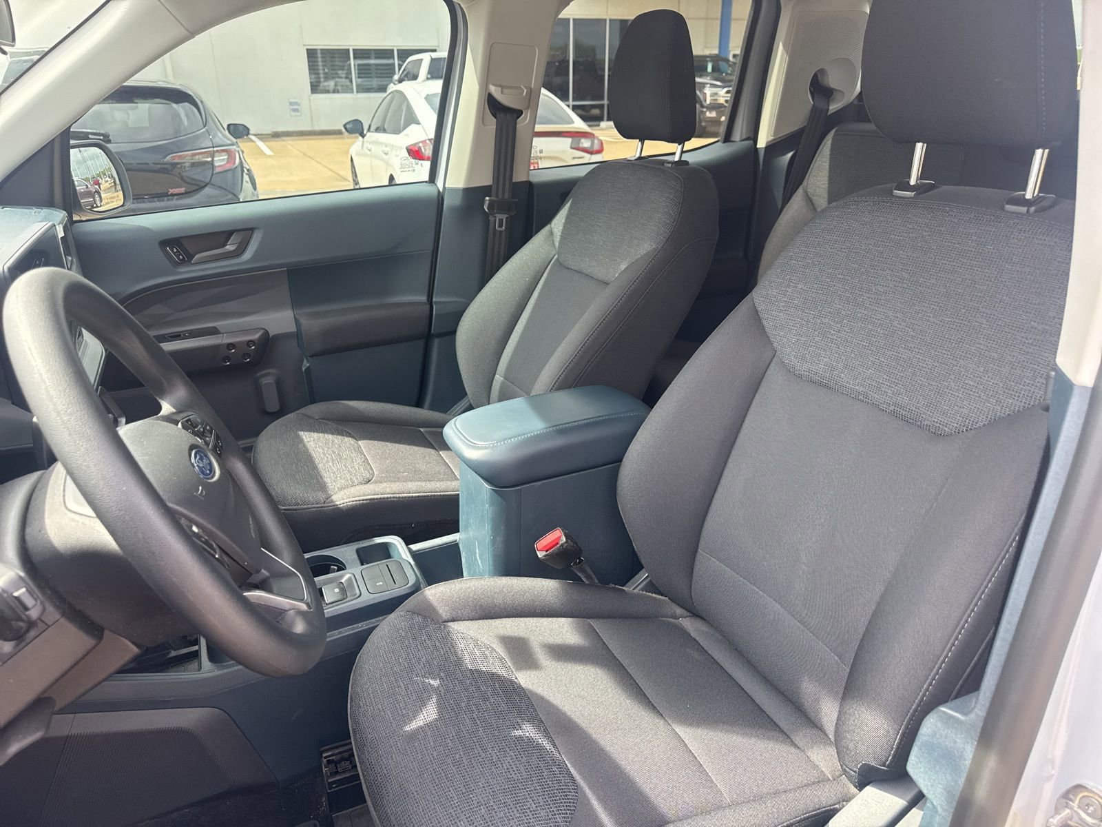 Used 2025 Ford Maverick XL image 13