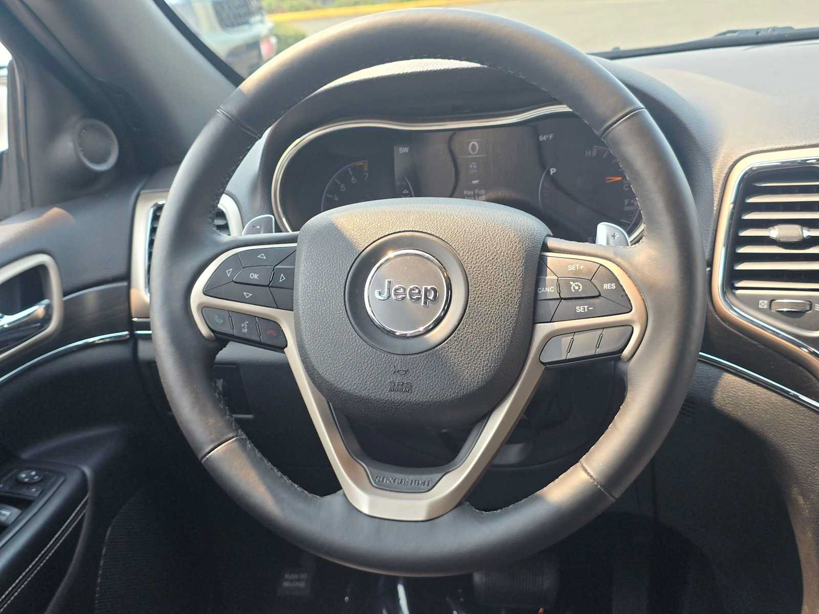 Used 2014 Jeep Grand Cherokee Limited AWD/4WD image 19
