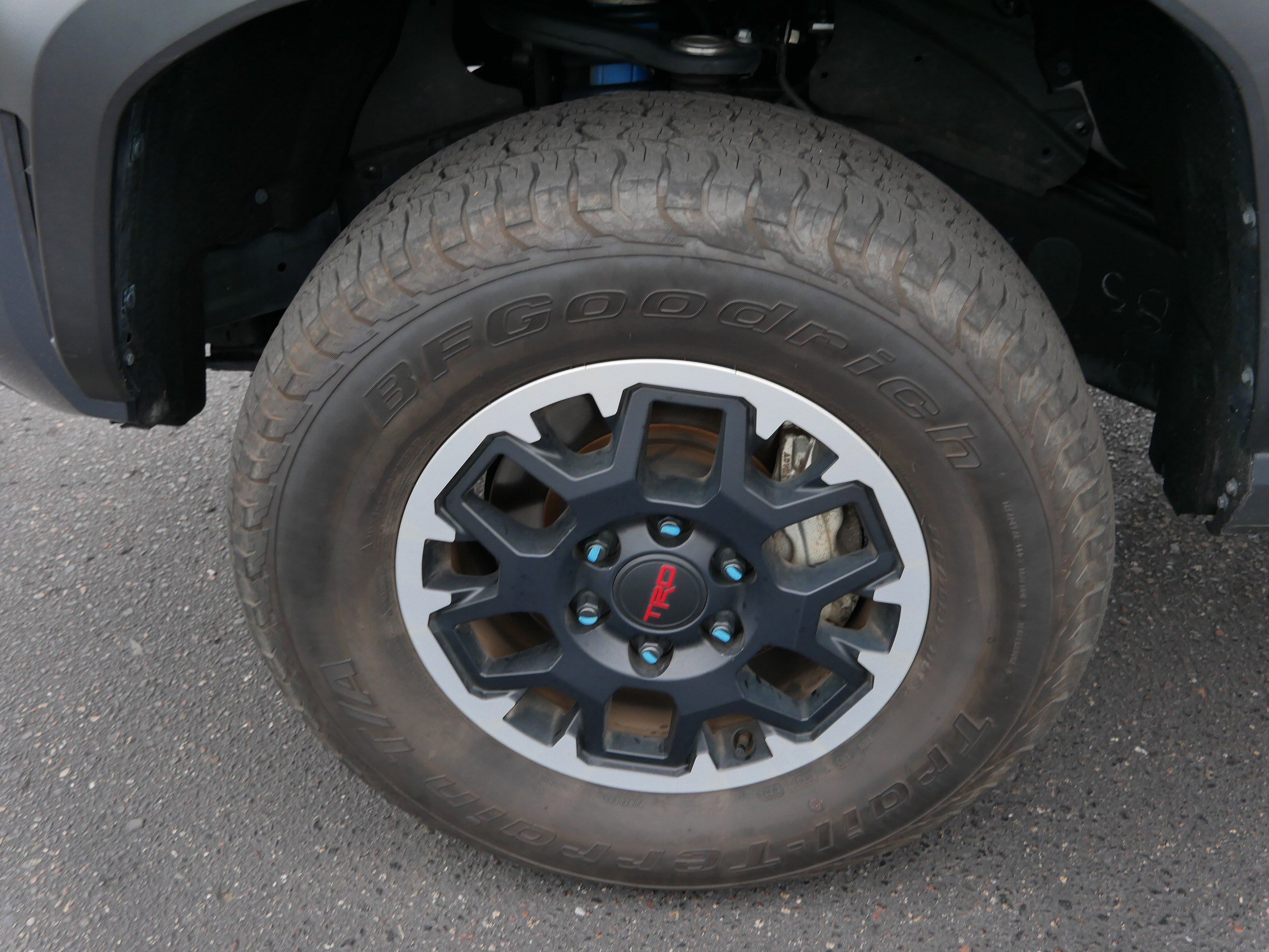 Used 2024 Toyota Tacoma TRD Off-Road image 16