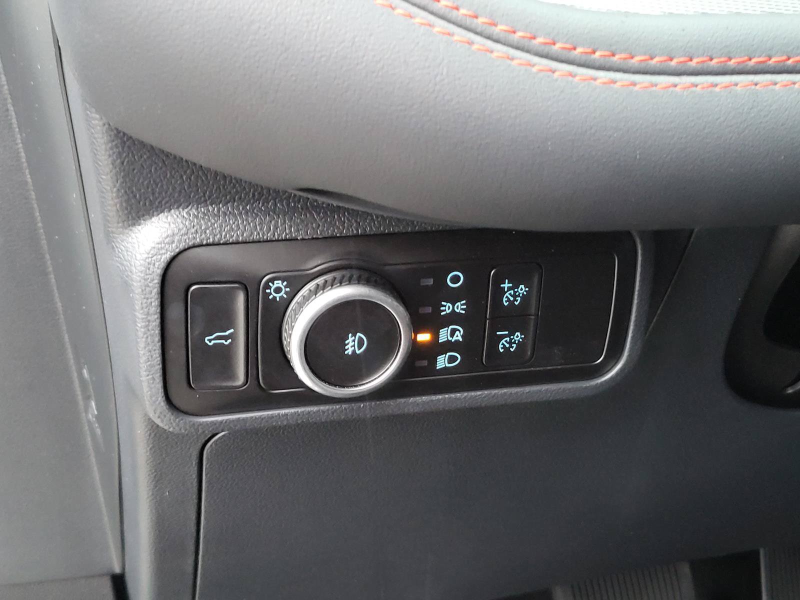 Used 2025 Ford Explorer ST AWD/4WD image 19