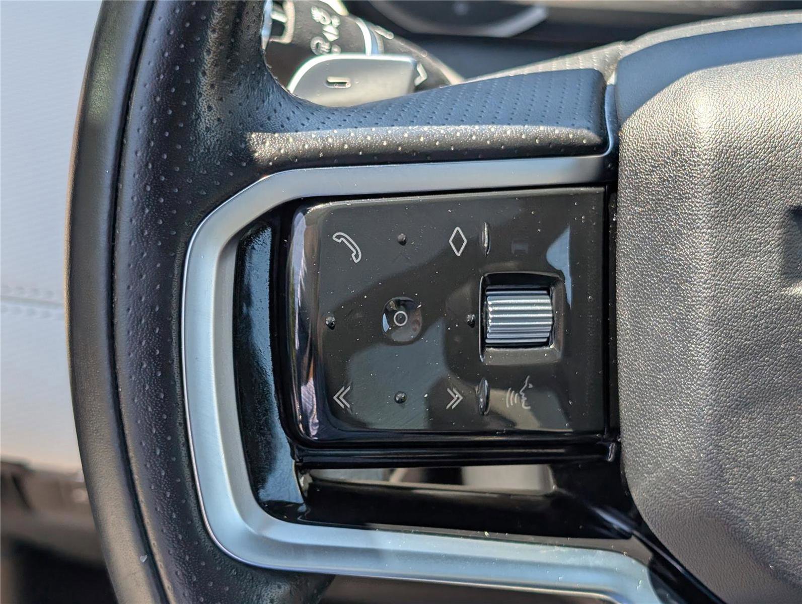 Used 2022 Land Rover Discovery Sport S R-Dynamic AWD/4WD image 22