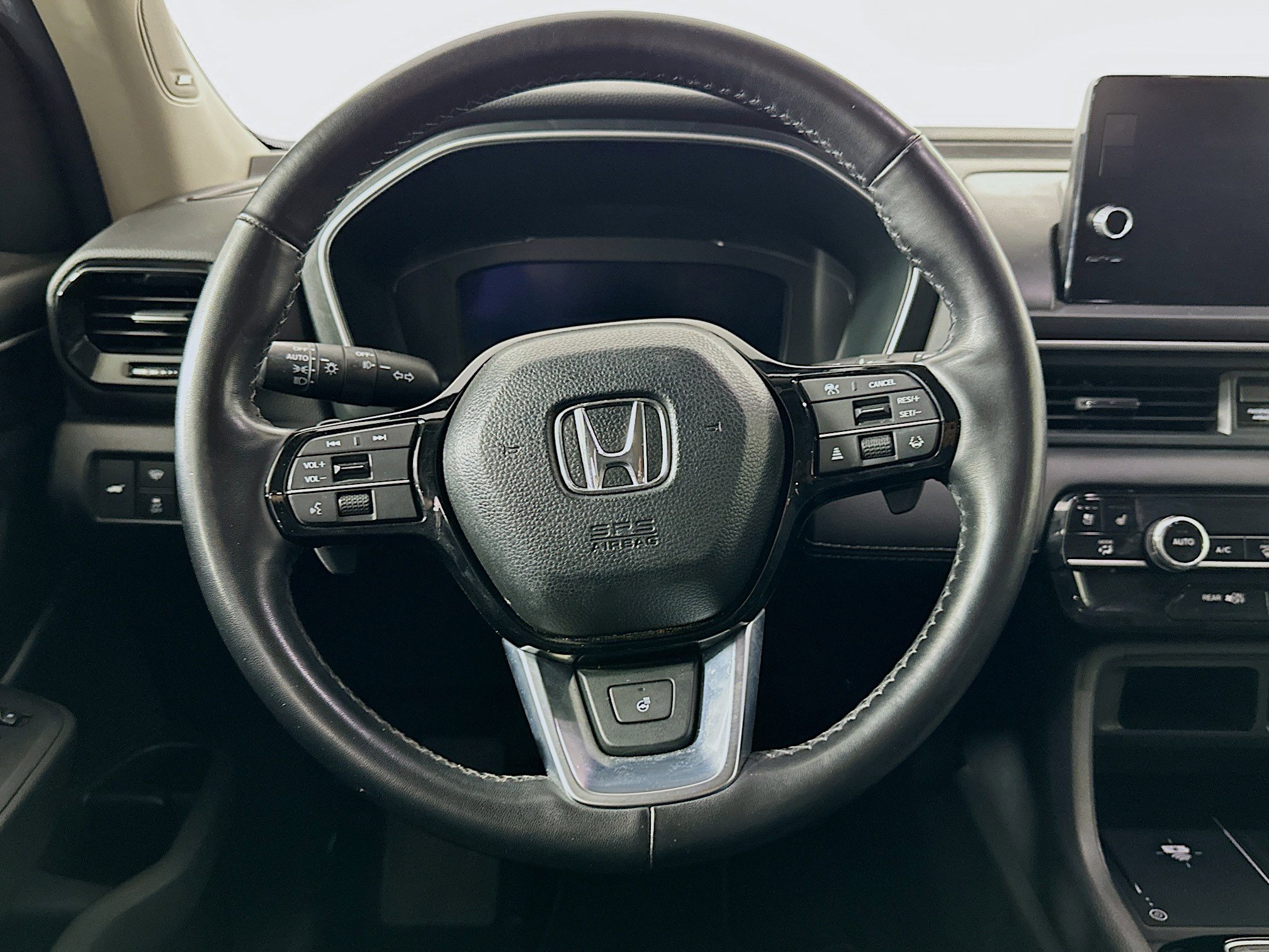 Used 2024 Honda Pilot Elite image 18