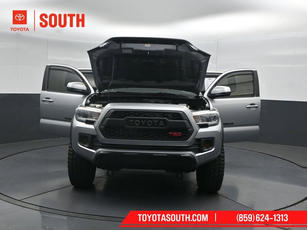 Used 2016 Toyota Tacoma TRD Off-Road AWD/4WD image 56
