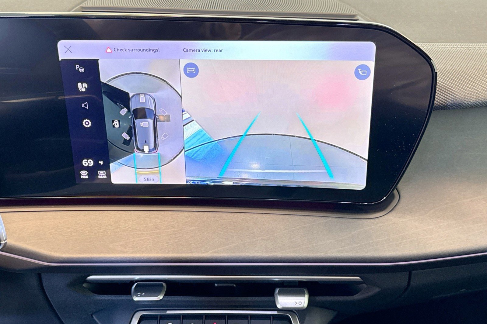 New 2026 Audi Q3 quattro 2.0T image 13