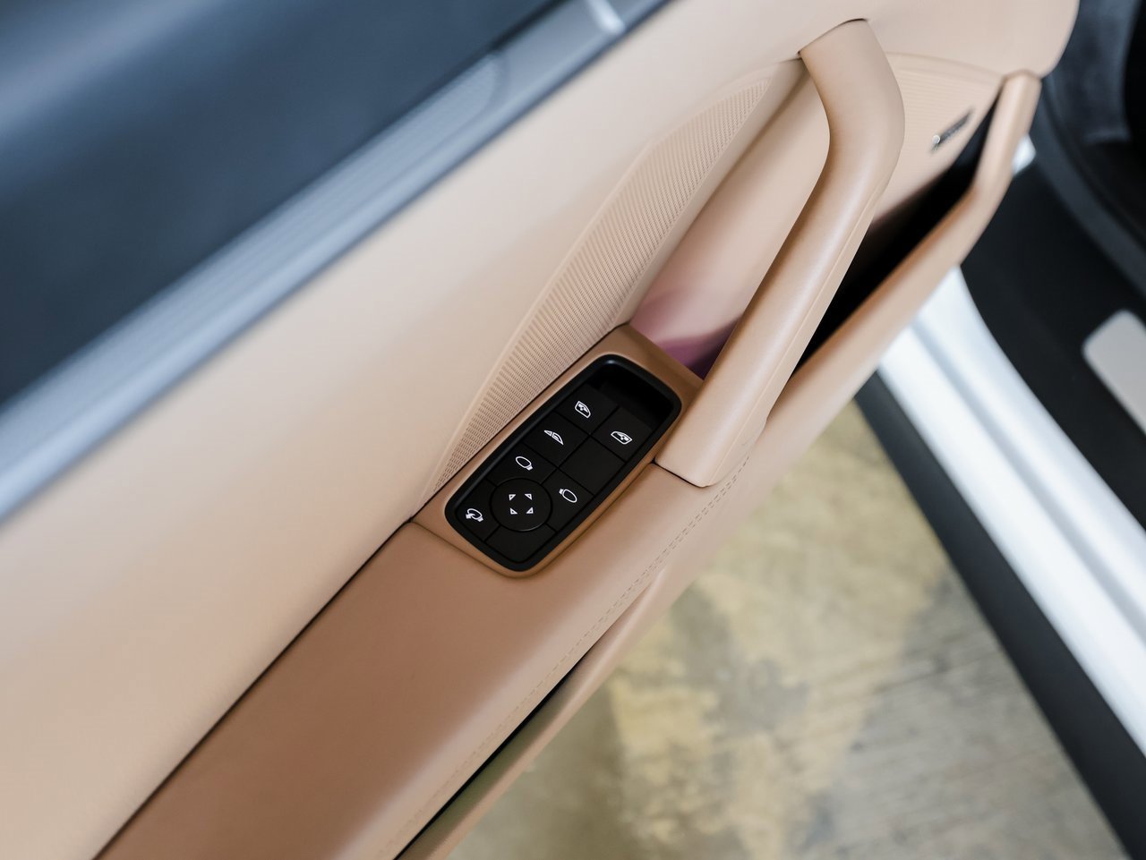 Certified 2022 Porsche 911 Carrera image 23