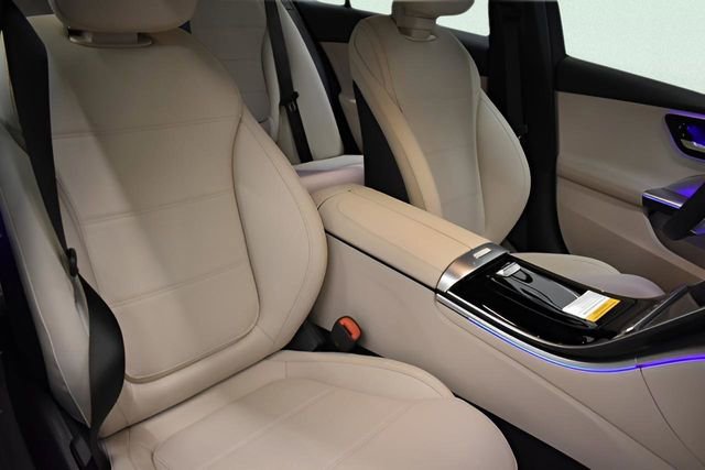 New 2026 Mercedes-Benz C 300 4MATIC Sedan image 6