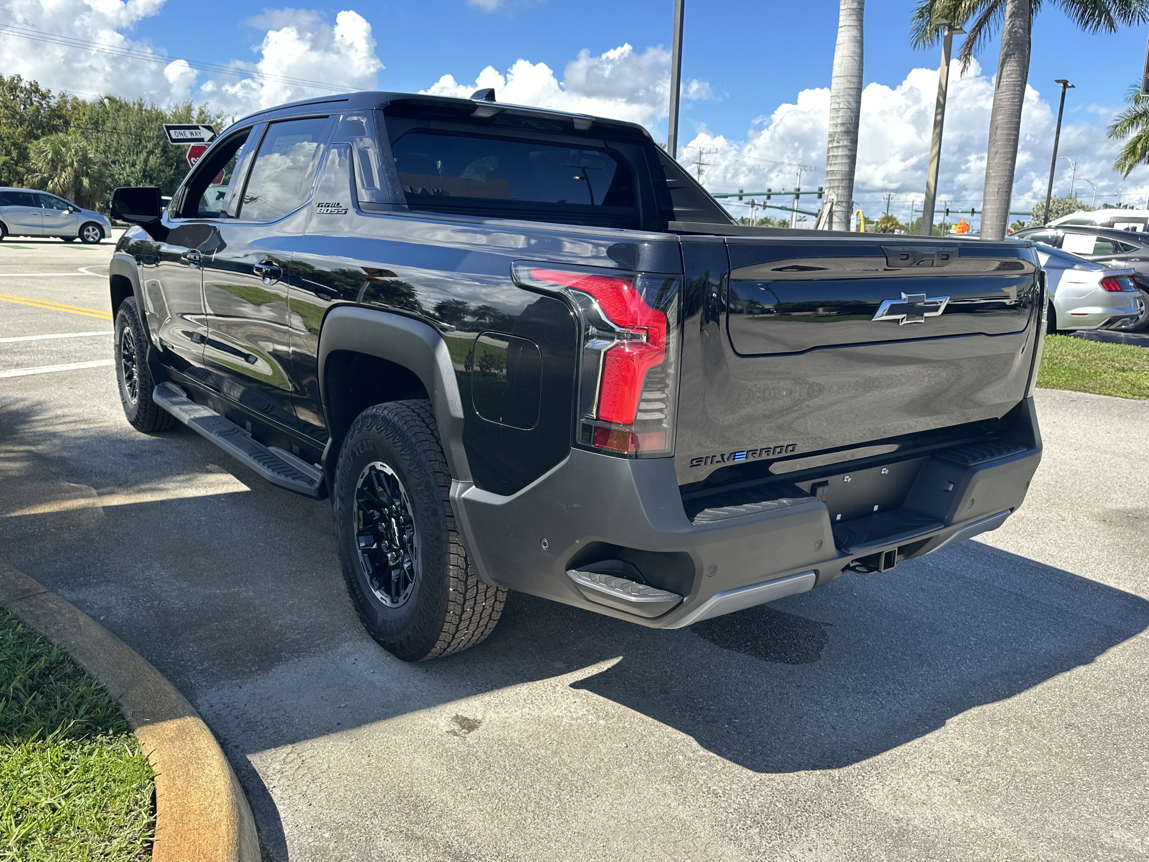 New 2026 Chevrolet Silverado EV Trail Boss w/ Premium Package image 10