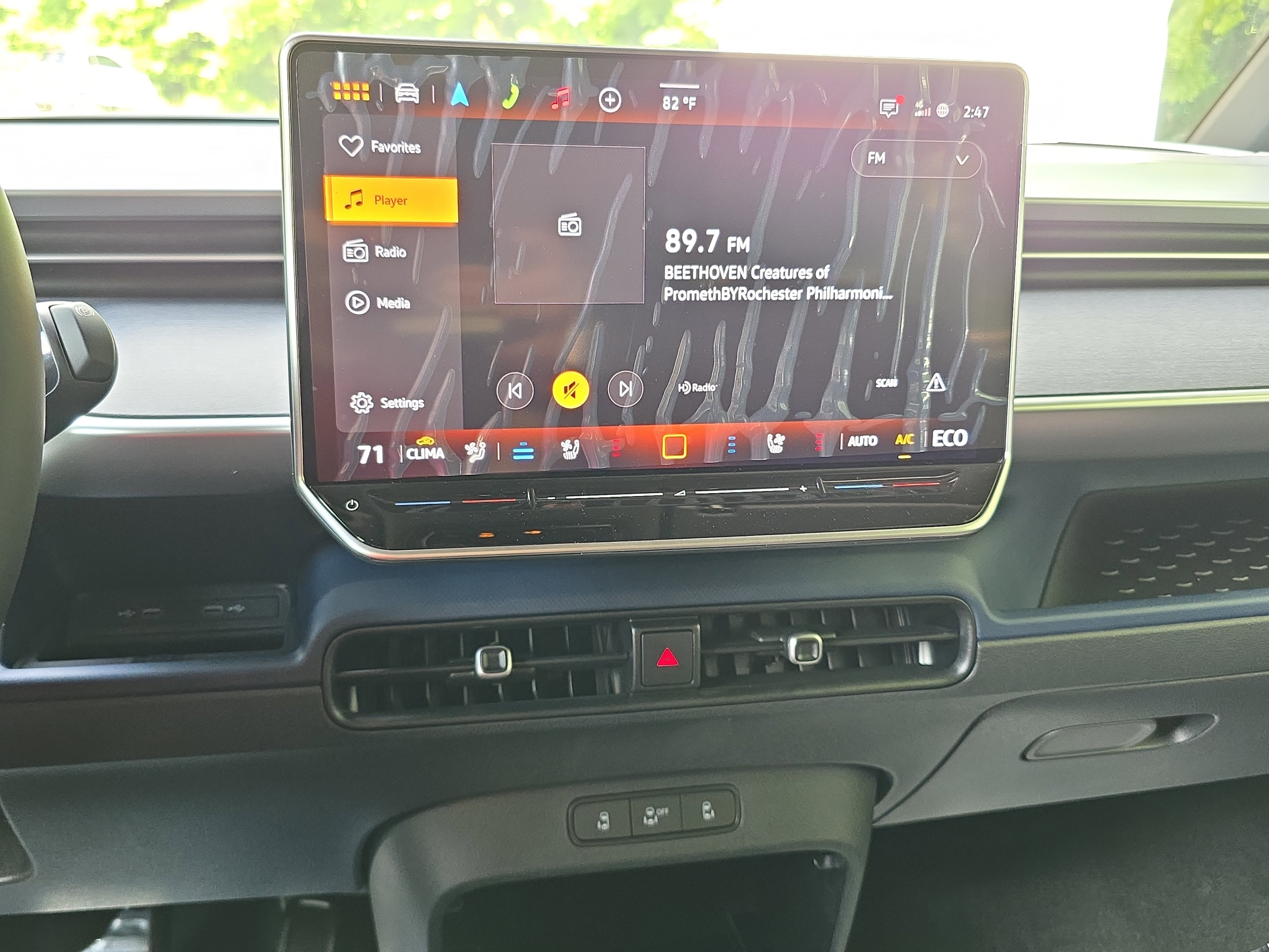 New 2025 Volkswagen ID. Buzz Pro S image 21