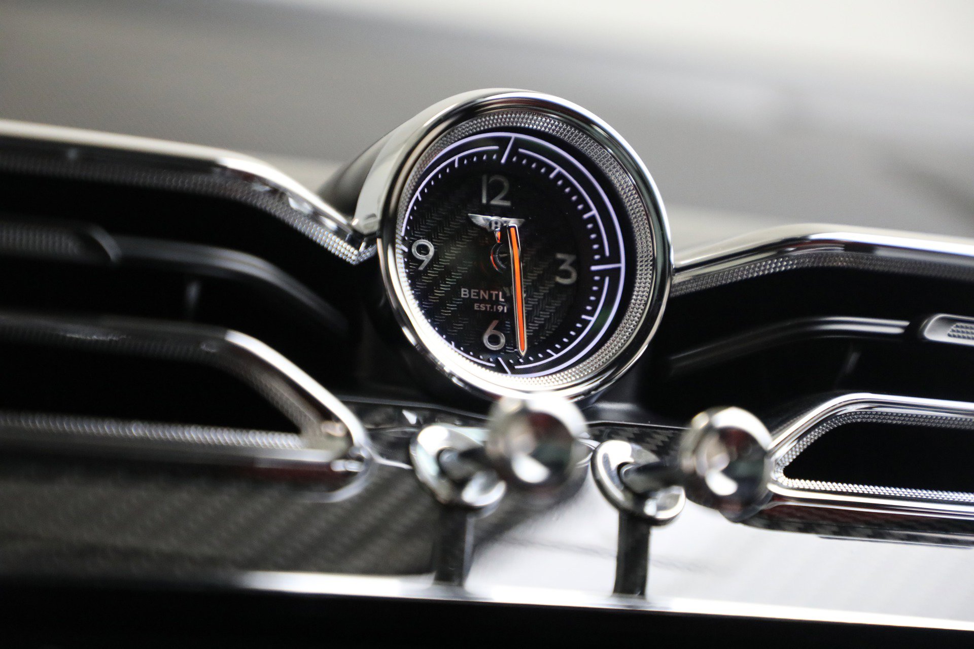 New 2025 Bentley Bentayga image 43