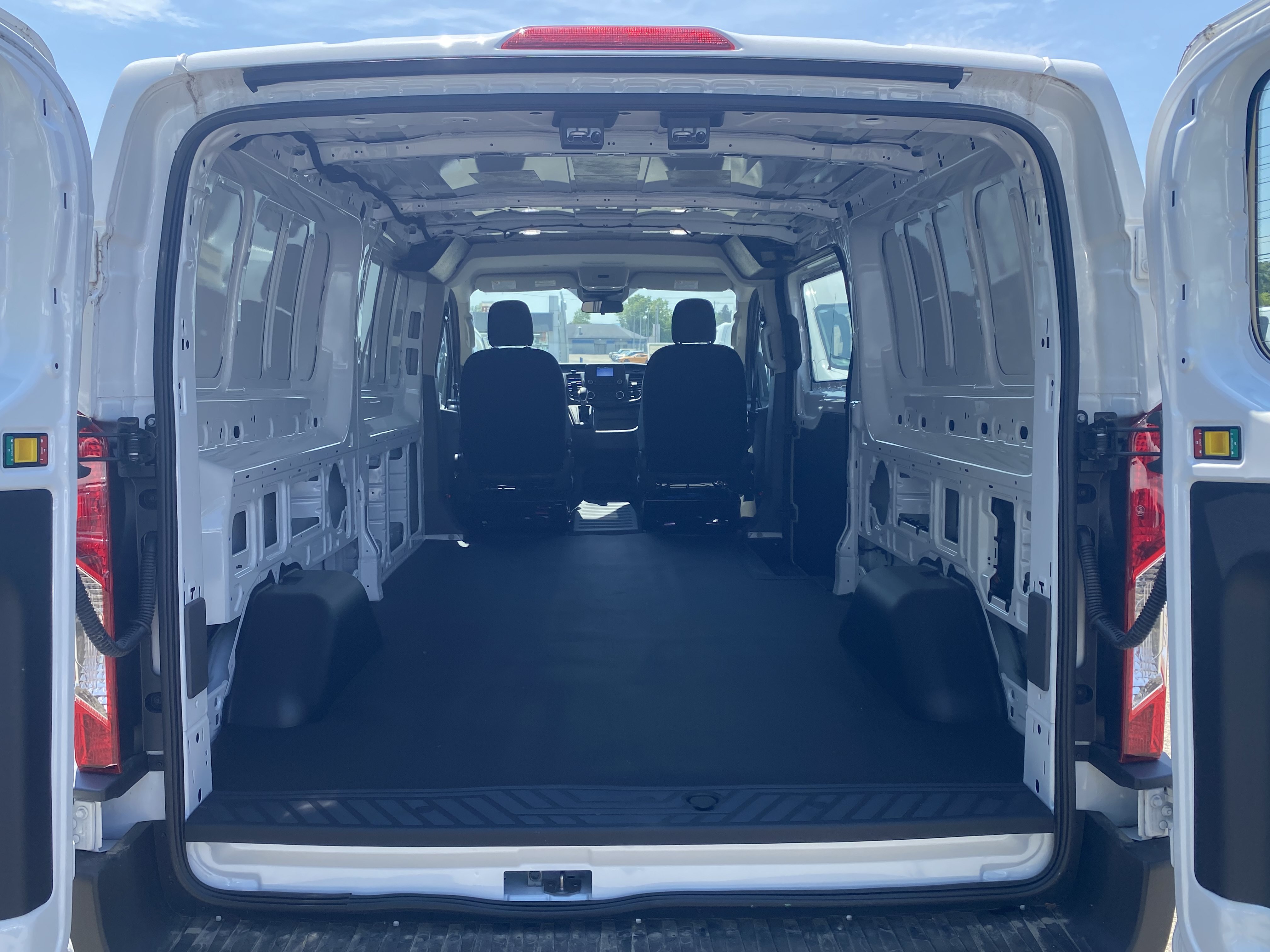 New 2024 Ford Transit 250 Low Roof RWD image 15