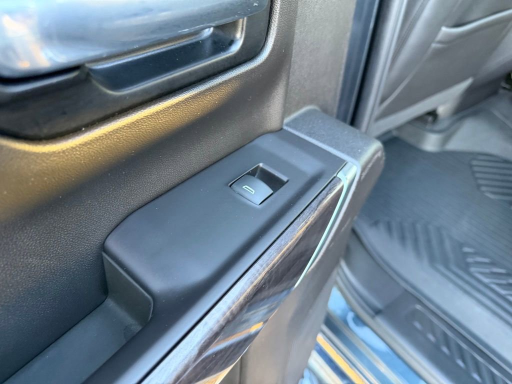 Used 2020 Chevrolet Silverado 1500 LTZ w/ LTZ Plus Package image 19